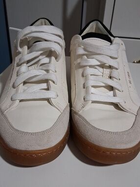 Sam Edelman White Sneakers with Gum Sole and Beige Suede Trim